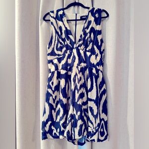 Nwot’s Navy and cream romper with abstract print by Cider.